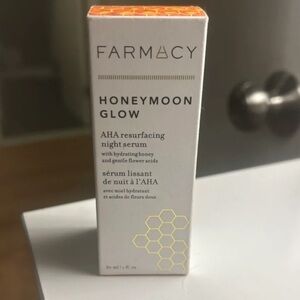 Farmacy Honeymoon Glow Night Serum